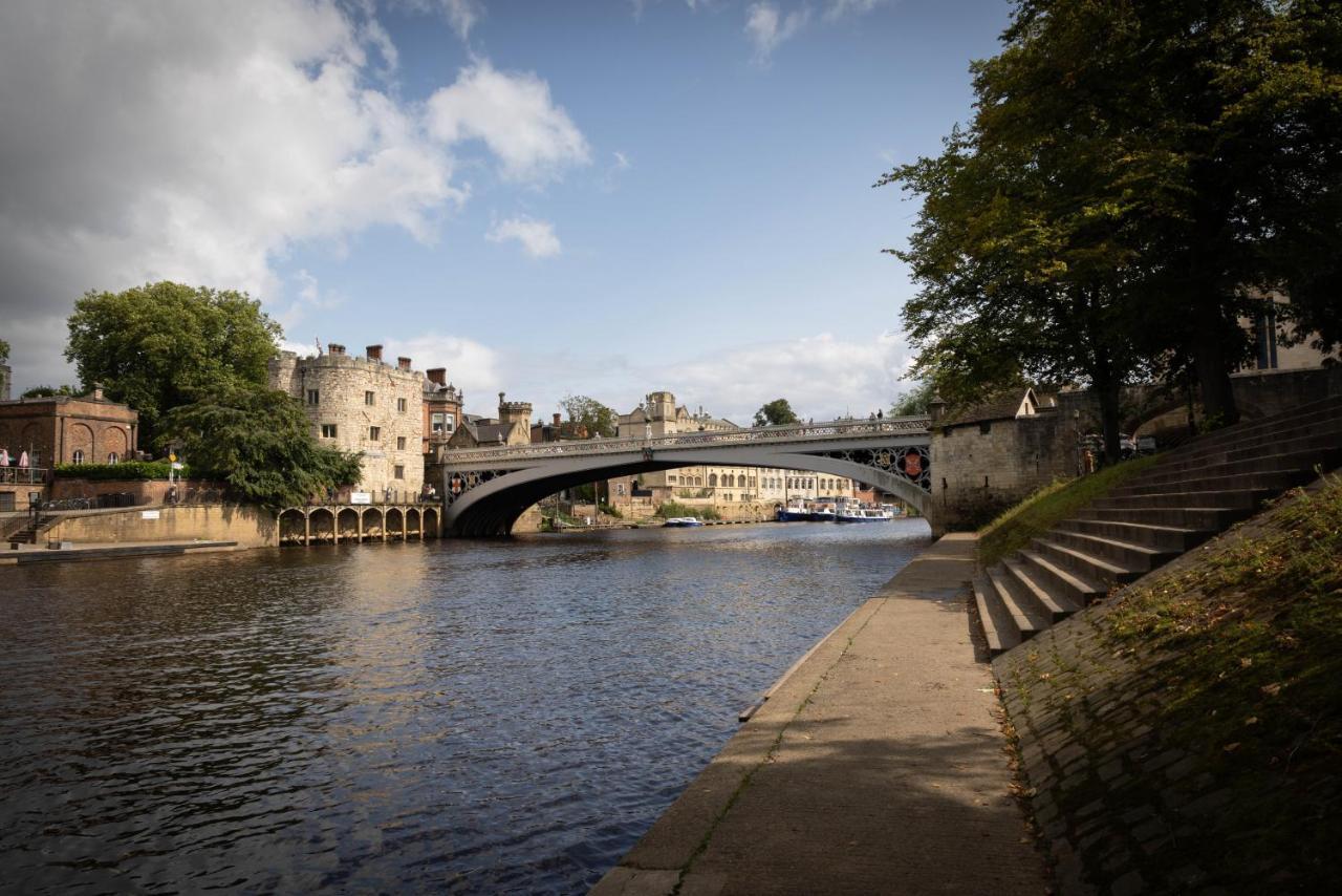 Lendal Tower York Exterior foto